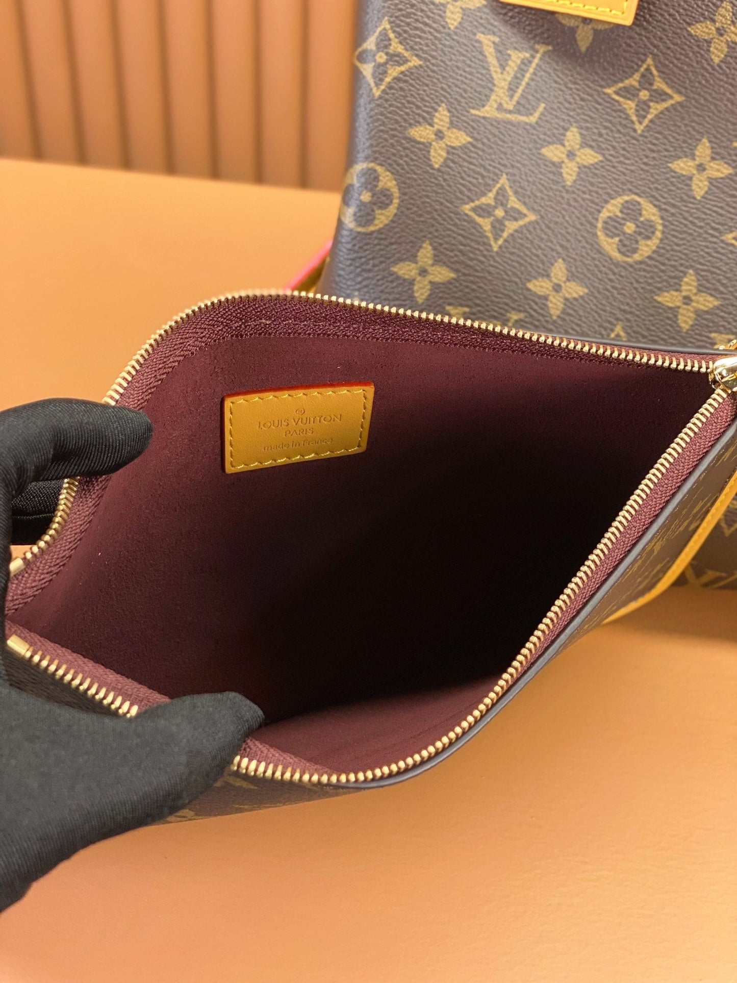 【ルイヴィトン】入手困難◆関税送料込み◆Carryall MM|春の限定モデル♪