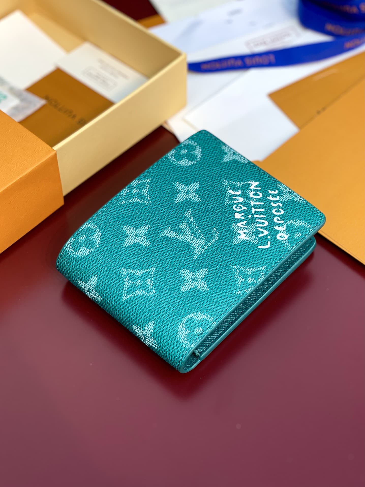 【ルイヴィトン】カード&名刺入れ付多用途長財布 今季注目♪2色展開