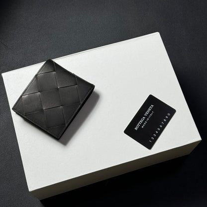 【ボッテガヴェネタ】黒カセット 二つ折り 財布☆超人気☆