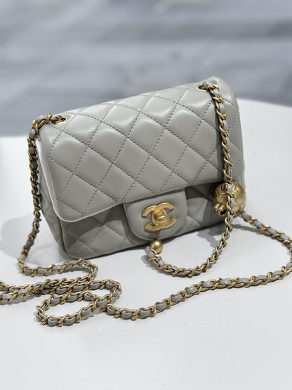 【シャネル】新作♪大人気の斜め掛け♡Flap Bag Gold Ball-選べる4色
