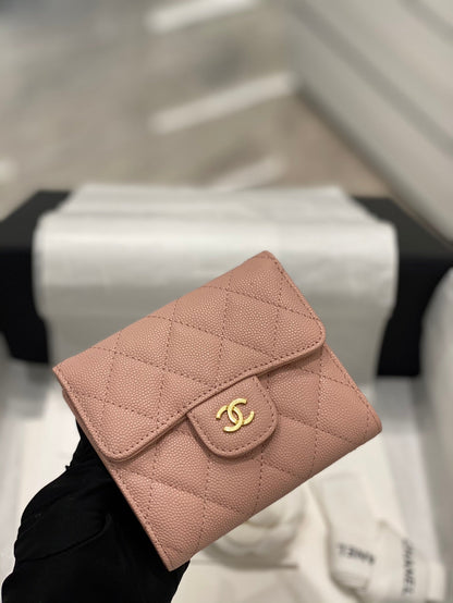 【シャネル】大人気コンパクト ♪マトラッセ♪三つ折り財布 キャビアスキン5色