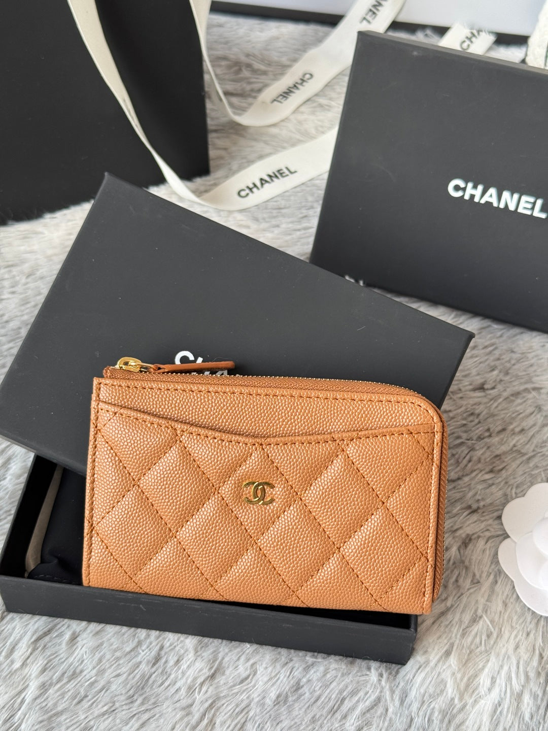 【シャネル】カードケース キャビアスキン★ショートウォレットAP3179