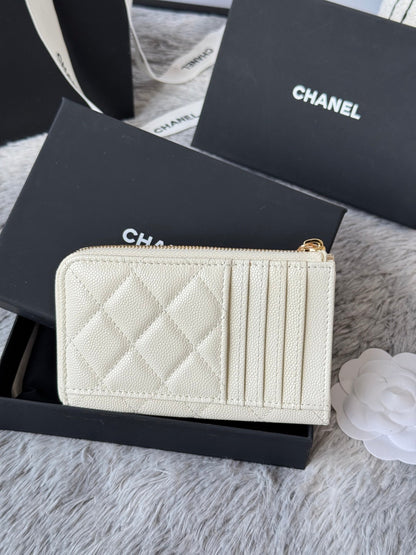 【シャネル】カードケース キャビアスキン★ショートウォレットAP3179