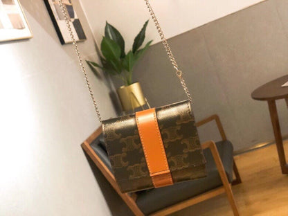 【セリーヌ】大人気 モダンなデザイン 仕事にもお出かけにも最適！