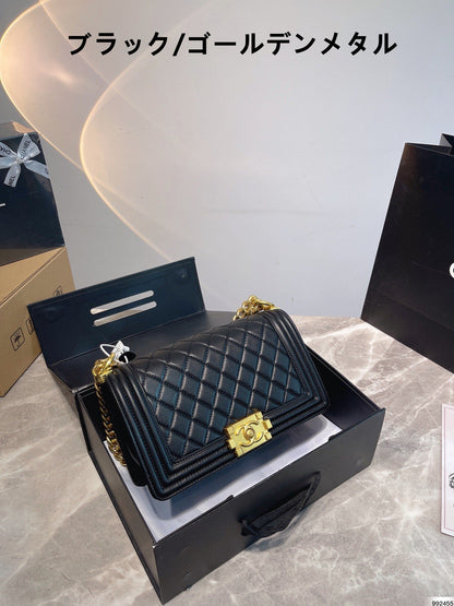 【シャネル】 新作 ボーイ シャネル バッグ カーフスキン-選べる2色