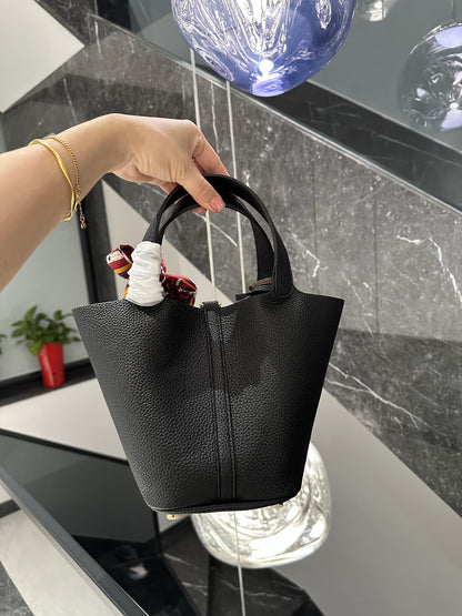 【エルメス】入手困難なピコタンロックPM18＋内袋＋ポニーペンダント＋スカーフ