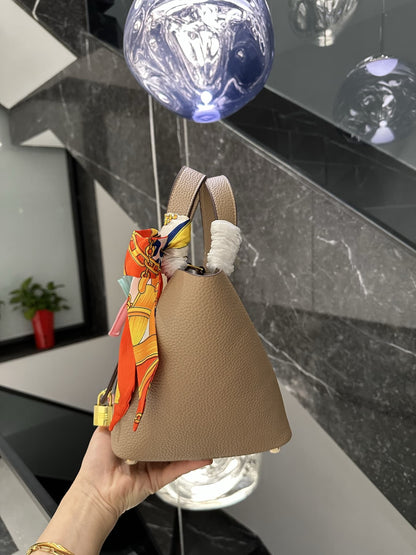 【エルメス】入手困難なピコタンロックPM18＋内袋＋ポニーペンダント＋スカーフ