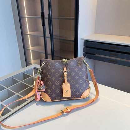 【ルイ・ヴィトン】◆Odeonショルダーバッグ5点セット｜三合一エンベロープバッグ付き♪今年最高のバリューセット！