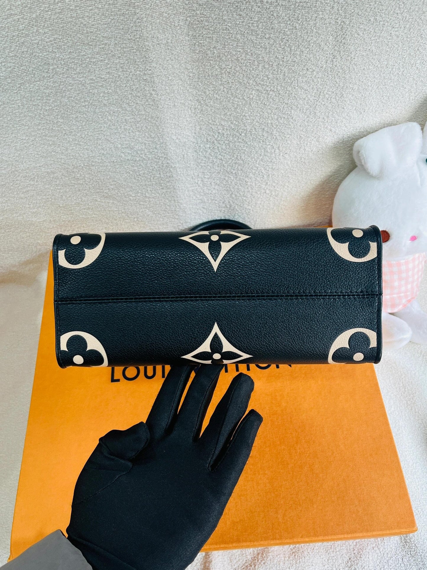 【ルイヴィトン】男女共に人気★★OnTheGo PM トートバッグ 2カラーM45659 M45779