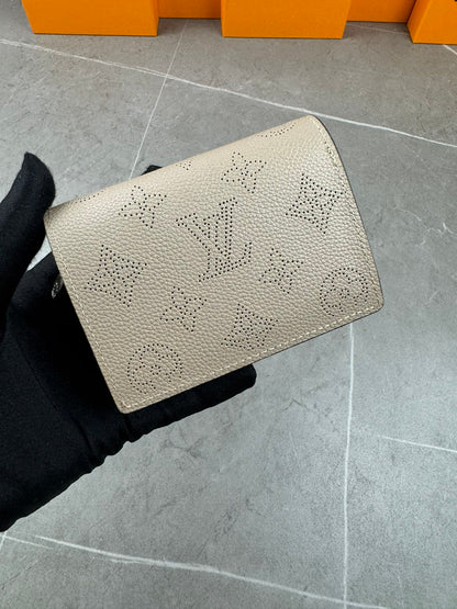 【ルイ・ヴィトン】大人気Cléaシリーズ 短財布 柔らかな牛革