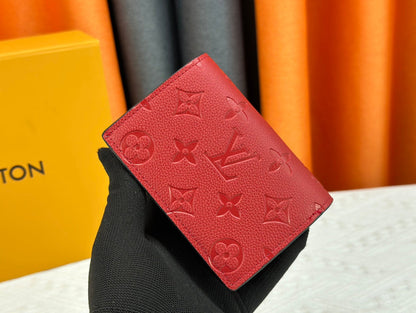 【ルイヴィトン】エンボス加工が美しい コンパクト財布 春の限定カラー