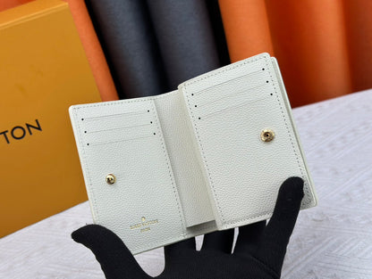 【ルイヴィトン】シンプルで上品なミニ財布 限定販売中