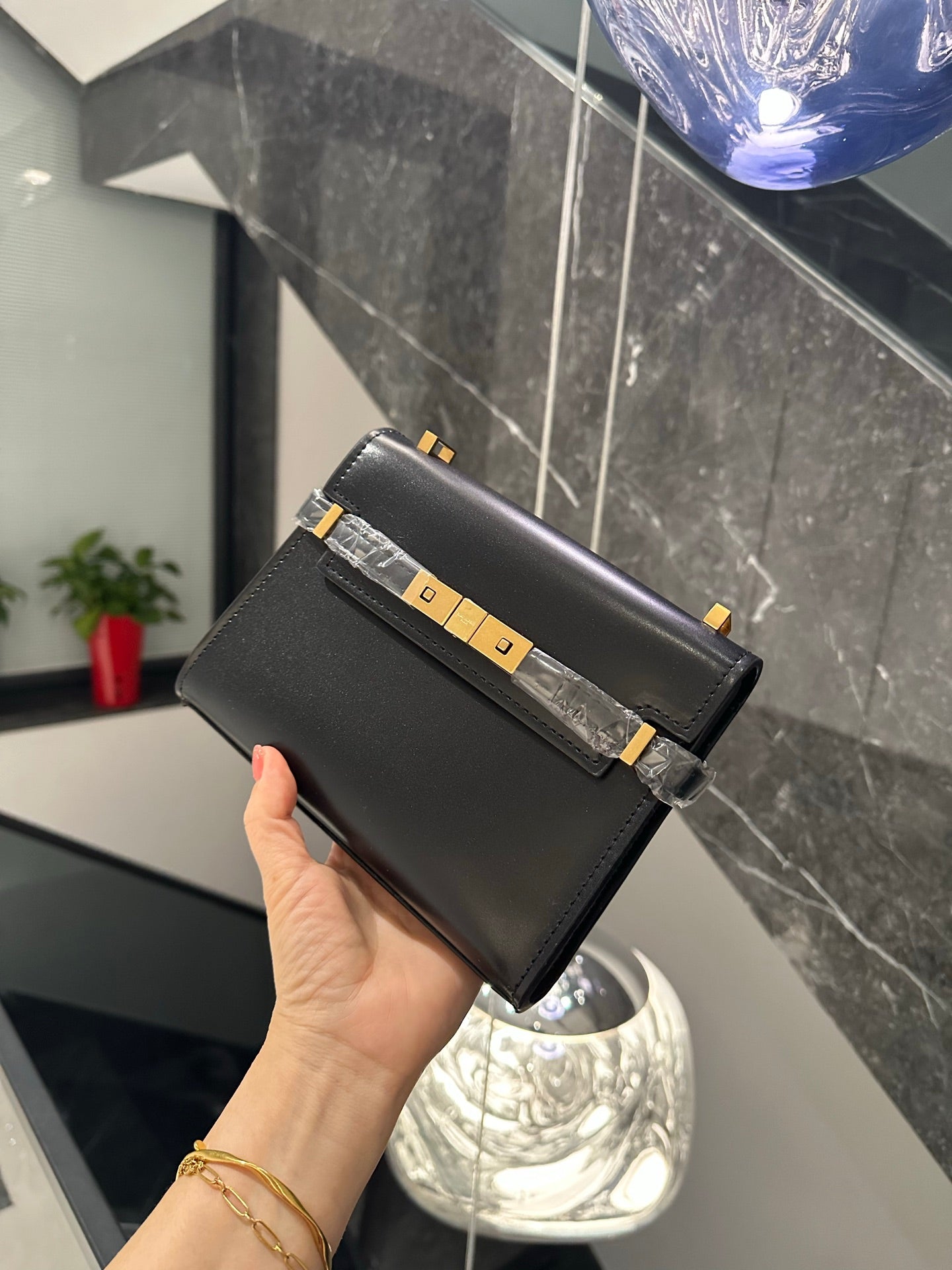 【サンローラン】☆大人気☆マンハッタン ミニ ショルダーバッグ