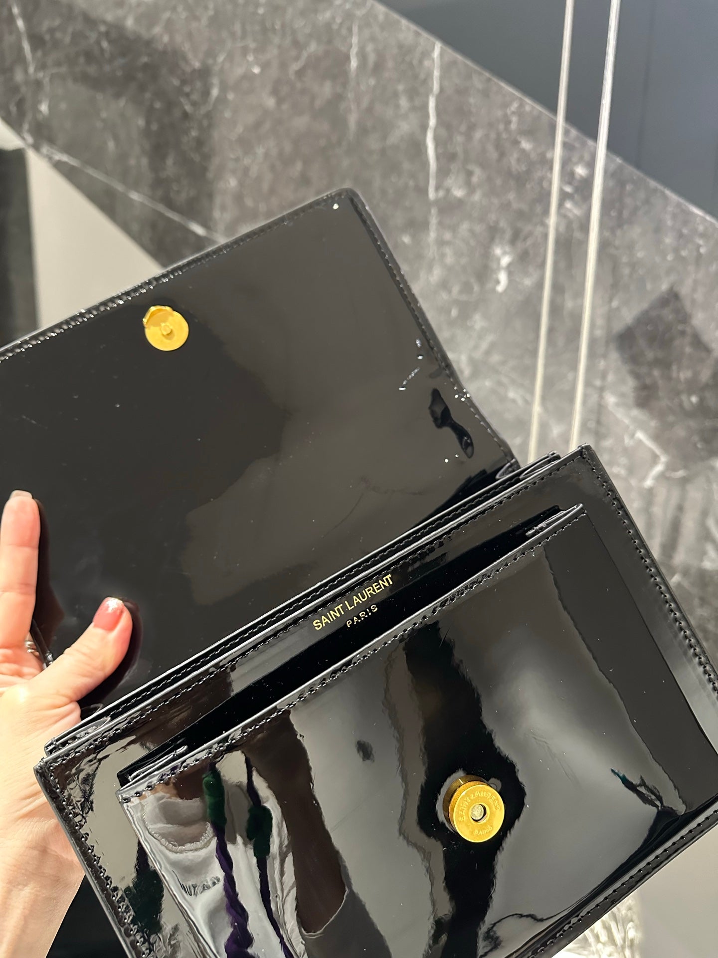 [サンローラン] サンセット ミディアム パテントレザーバッグ